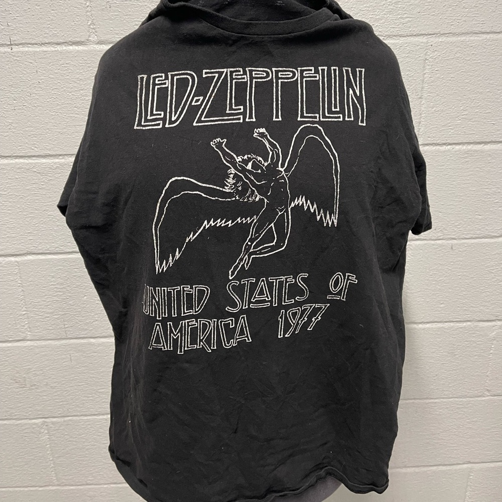 Led Zeppelin T-shirt USED MED CONDITION